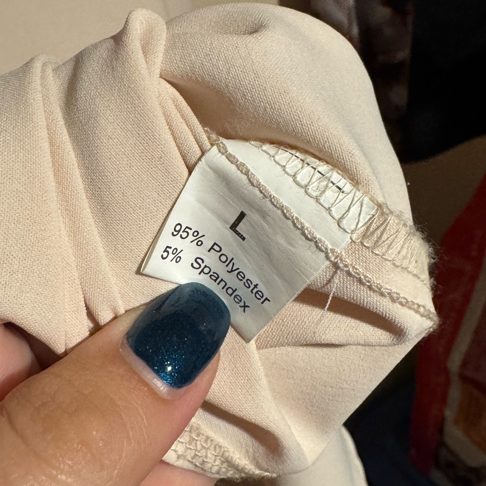 Lace Trim Cream Camisole - Picture 3 of 3